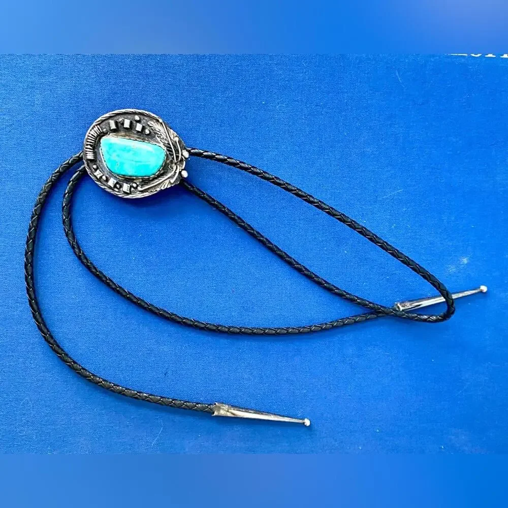 🚫SOLD OUT🚫 Vintage Turquoise Bolo Tie Signed SW |Silver |Bennett Patent - Picture 7 of 9